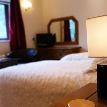 Miltons Country Lodge Lower Langford エクステリア 写真
