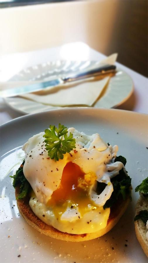 Miltons Country Lodge Lower Langford エクステリア 写真