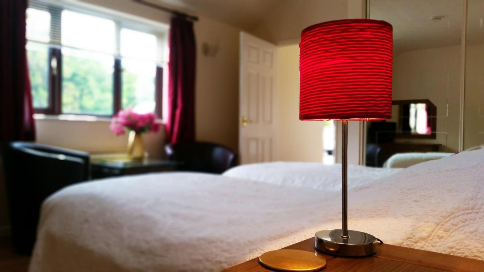 Miltons Country Lodge Lower Langford エクステリア 写真