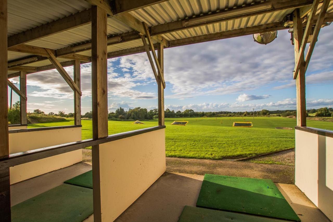 Miltons Country Lodge Lower Langford エクステリア 写真